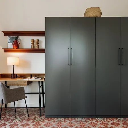 Apartment Thracian - 3 Bedrooms And Balcony In L'antiga Esquerra De L'eixample *