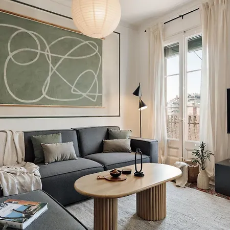 Thracian - 3 Bedrooms And Balcony In L'antiga Esquerra De L'eixample Apartment *